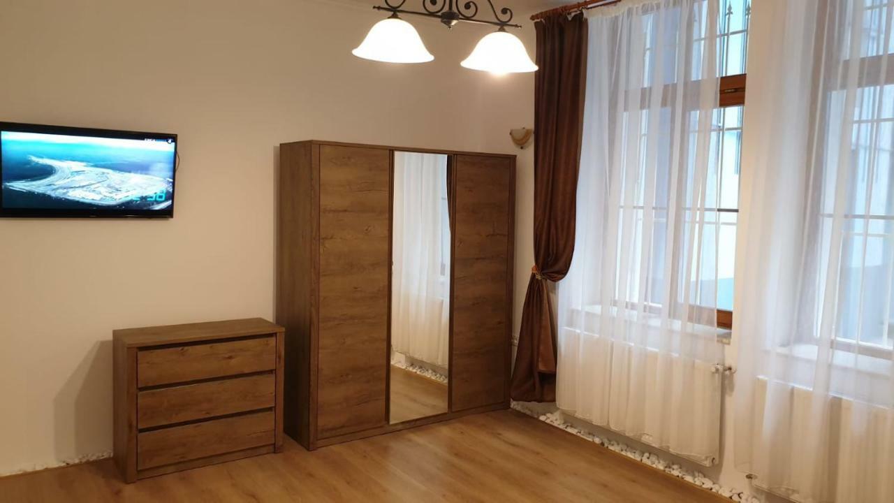 A Piece Of History In Moscovitz Palace Oradea Ngoại thất bức ảnh